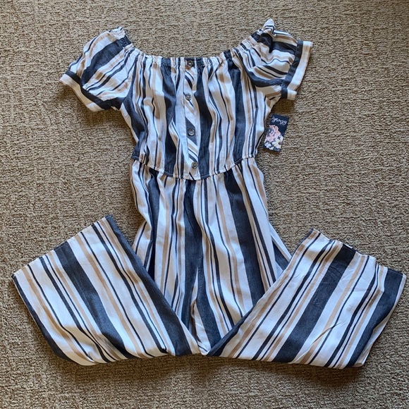 One piece Romper - Picture 3 of 7